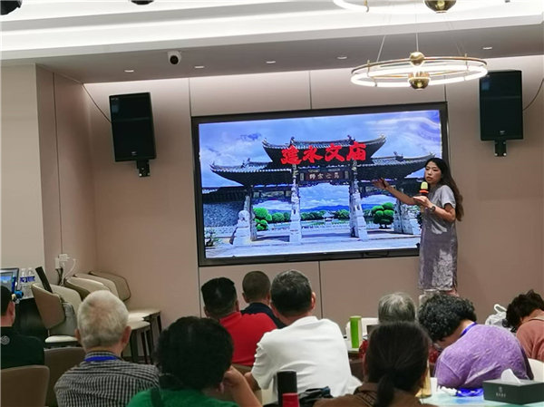 綿陽(yáng)中旅行假日旅行社舉行“什邡號(hào).2025熊貓專(zhuān)列”旅游線路分享會(huì)